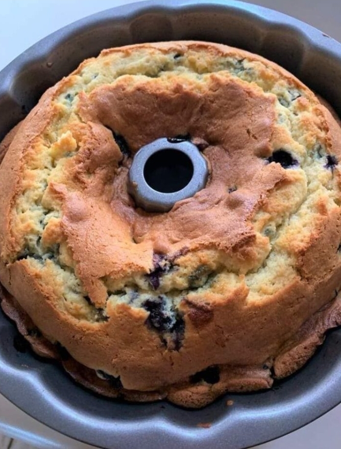 Blueberry Sour Cream Coffee Cake - ALL RECIPES GUIDE