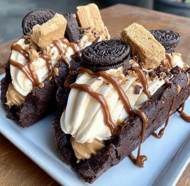 Fudgy Peanut Butter Brownie Tacos